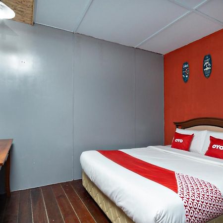 Oyo 89646 Panvill Resort Kampong Pasir Bogak Eksteriør bilde