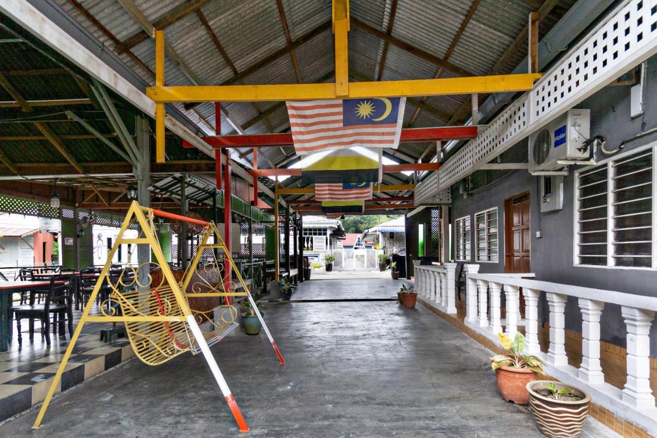 Oyo 89646 Panvill Resort Kampong Pasir Bogak Eksteriør bilde