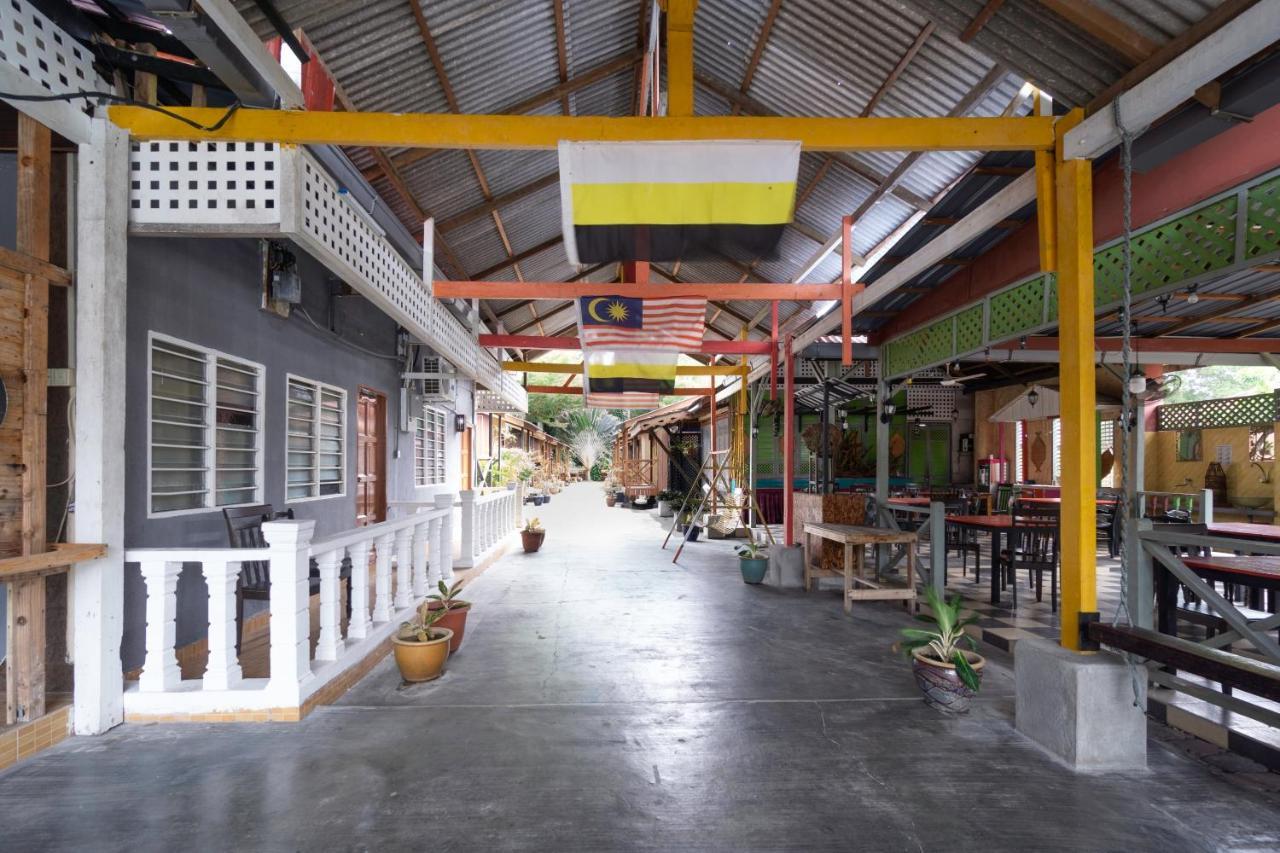 Oyo 89646 Panvill Resort Kampong Pasir Bogak Eksteriør bilde