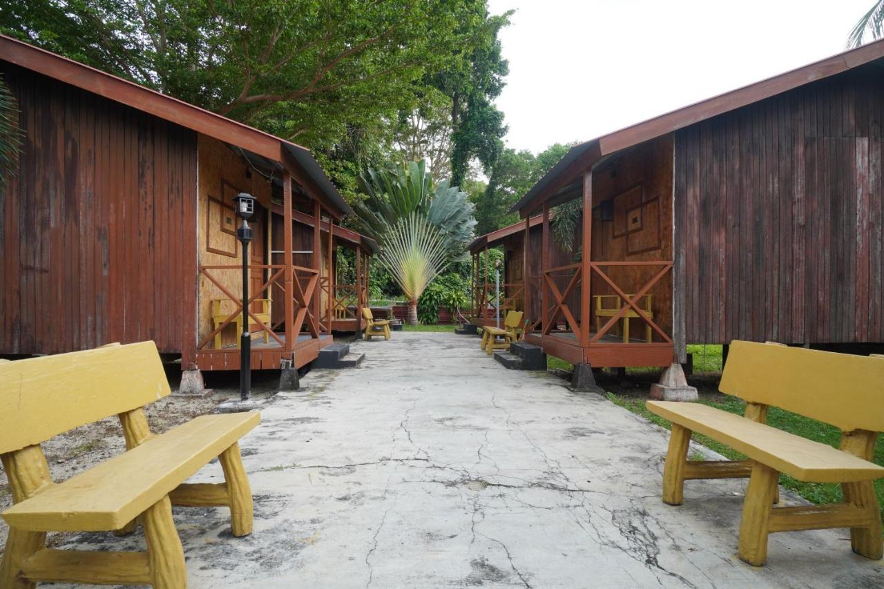 Oyo 89646 Panvill Resort Kampong Pasir Bogak Eksteriør bilde