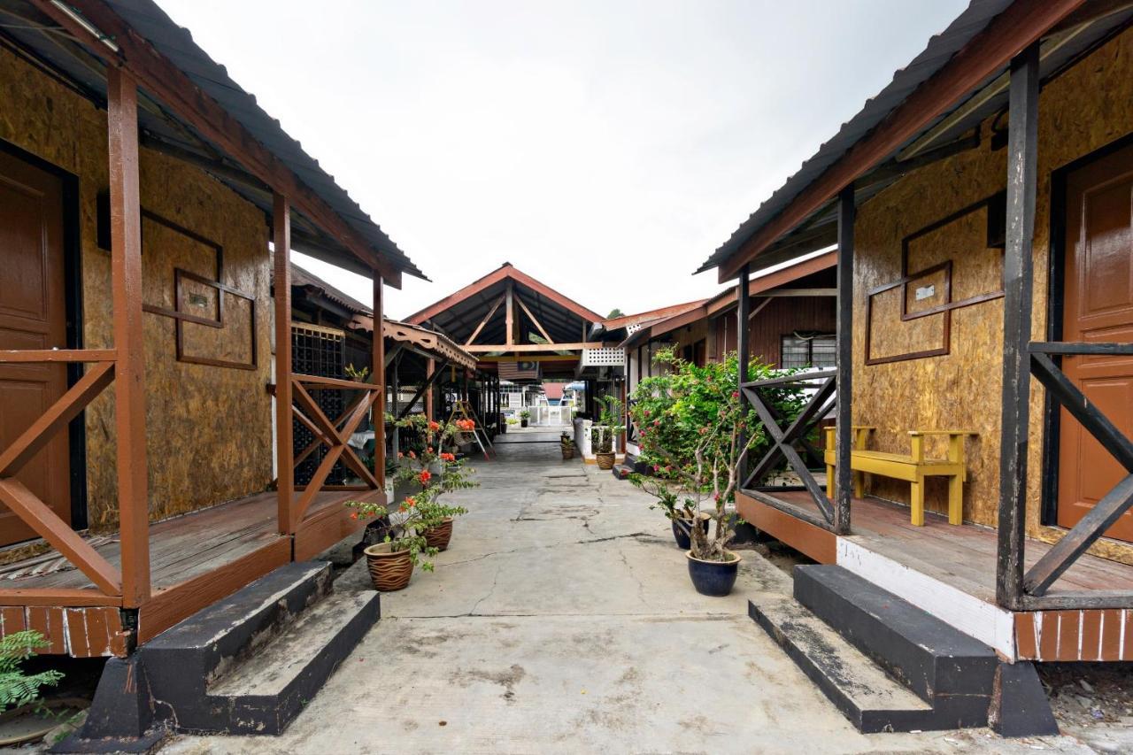 Oyo 89646 Panvill Resort Kampong Pasir Bogak Eksteriør bilde