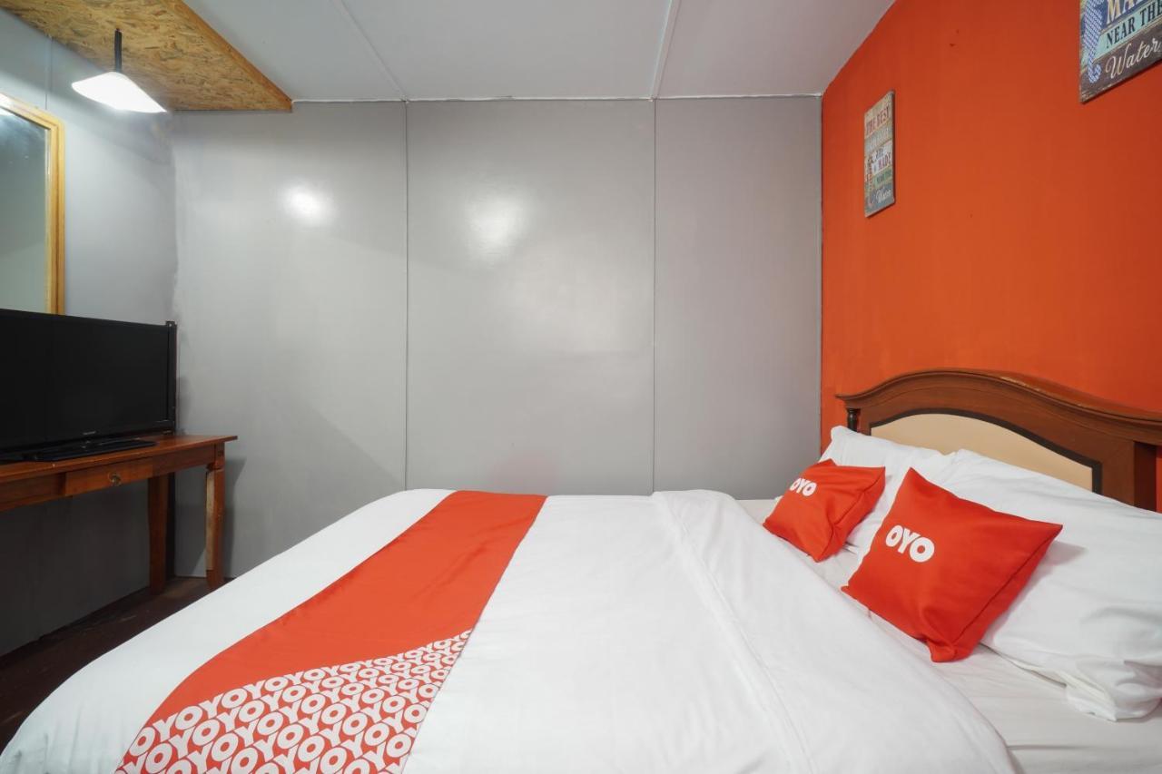 Oyo 89646 Panvill Resort Kampong Pasir Bogak Eksteriør bilde
