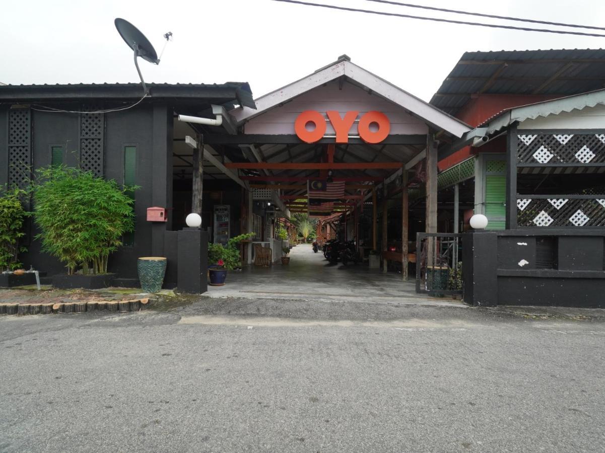 Oyo 89646 Panvill Resort Kampong Pasir Bogak Eksteriør bilde